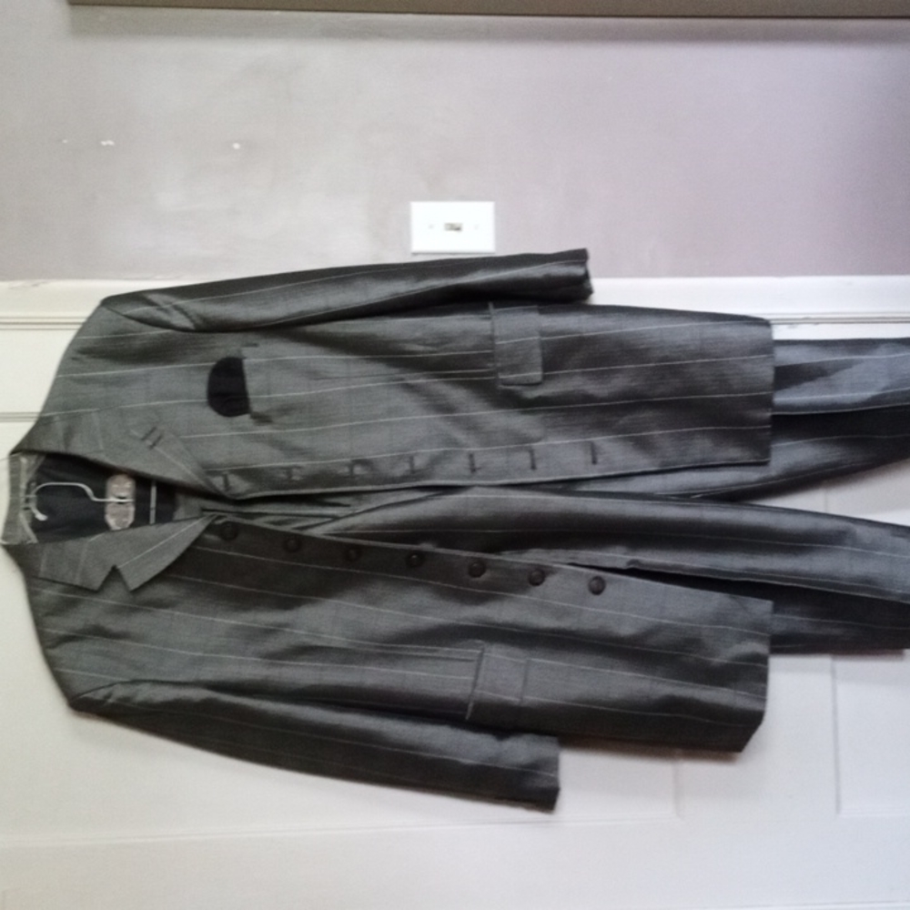 J Vital Men's Suit